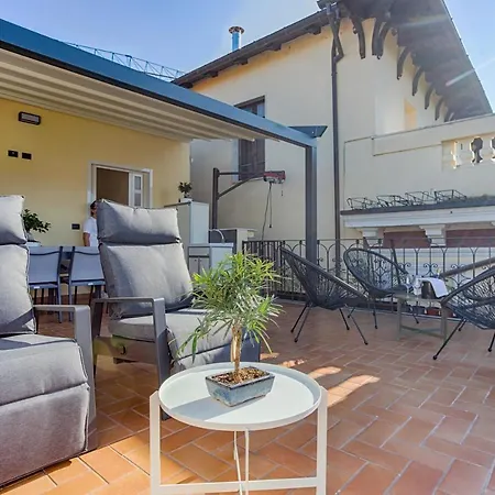 Bed & Breakfast Le Canterine Di Peppe 4*